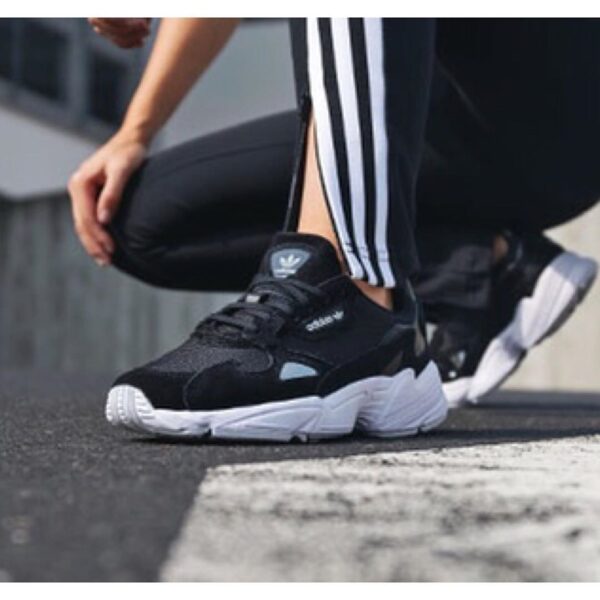 Giày Adidas Falcon Core Black Cloud White B28129 - Ảnh 3