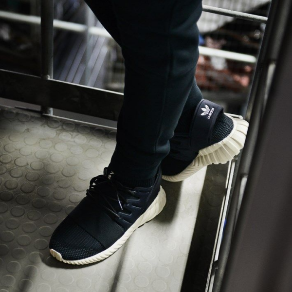 Giày Adidas Tubular Doom Primeknit 'Core Black' S74921 - Ảnh 2