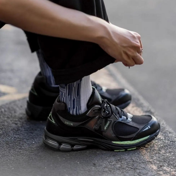 Giày New Balance 2002R 'Black Green' M2002RLD - Ảnh 3