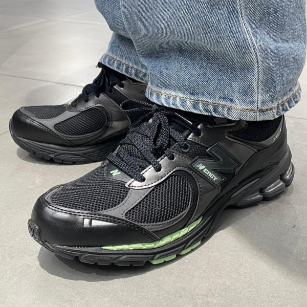 Giày New Balance 2002R 'Black Green' M2002RLD - Ảnh 4
