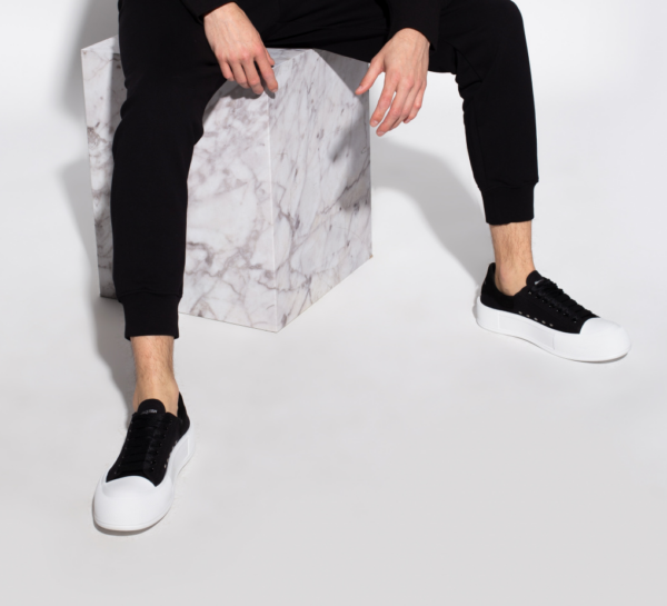 Giày Alexander McQueen Deck Plimsoll Low 'Black White' 654594-W4MV7-1070 - Ảnh 6