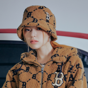 Alternative view of Mũ MLB Monogram Diamond Fleece Bucket Hat Boston Red Sox 3AHTM1316-43BGD