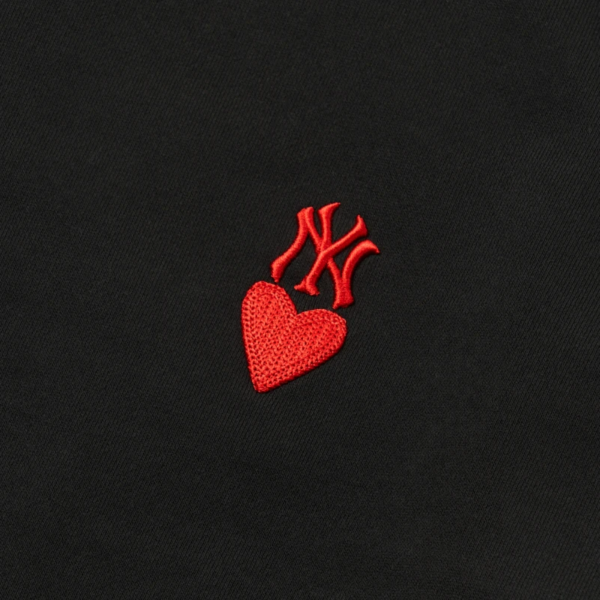 Áo MLB Heart Back Big Logo Sweater 3AMTH0314-50BKS - Ảnh 5