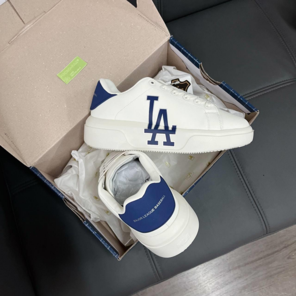 Giày MLB Chunky Classic LA Dodgers Indigo 3ASXXA11N-07INS - Ảnh 3