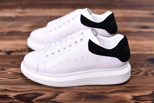 Giày Alexander McQueen Wmns Oversized Sneaker 'White Black' 553770-WHGP7-9061 - Ảnh 8