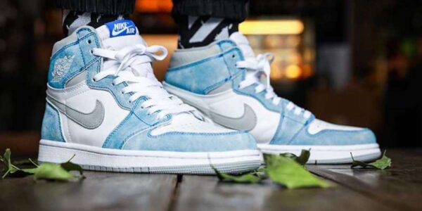 Giày Nike Air Jordan 1 Retro High OG 'Hyper Royal' 555088-402 - Ảnh 5