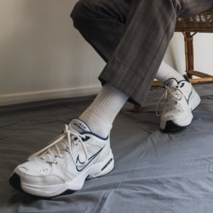 Alternative view of Giày Nike Air Monarch IV 'White Navy' 415445-102
