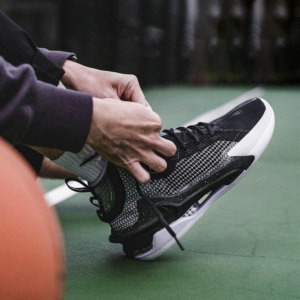 Giay Nike Air Zoom G.T. Jump 'Own Space' DC9039-001