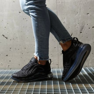 Alternative view of Giày Nike Wmns Air Max 720 'Black' AR9293-015