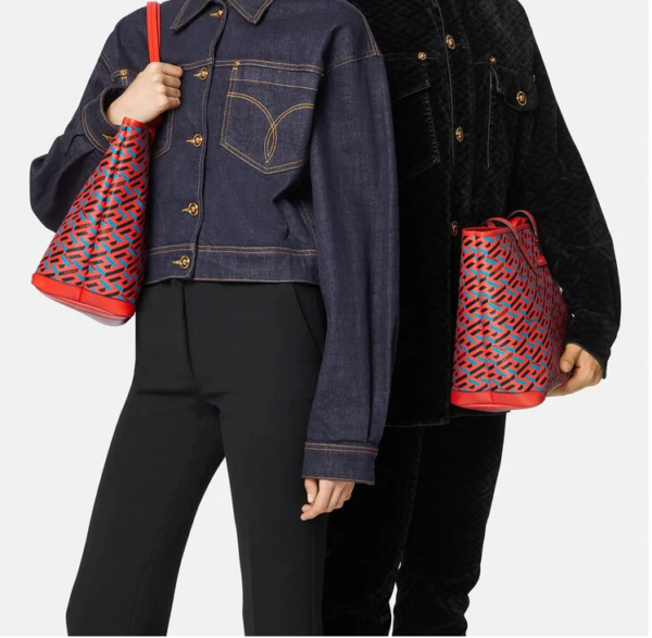 Túi Versace La Greca Signature Tote Blue Red 1002218-1A01444-5R08V - Ảnh 5