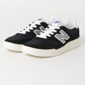 Alternative view of Giày New Balance 300 'Oreo' CRT300O2