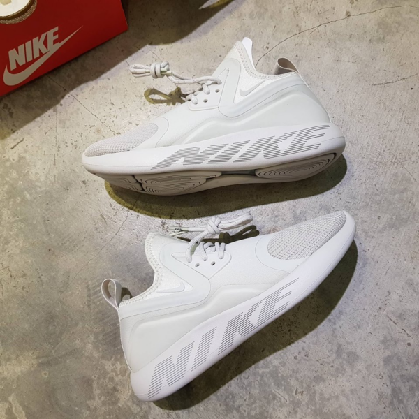 Giày Nike Wmns LunarCharge Essential 'Light Bone'  923620 003 - Ảnh 4