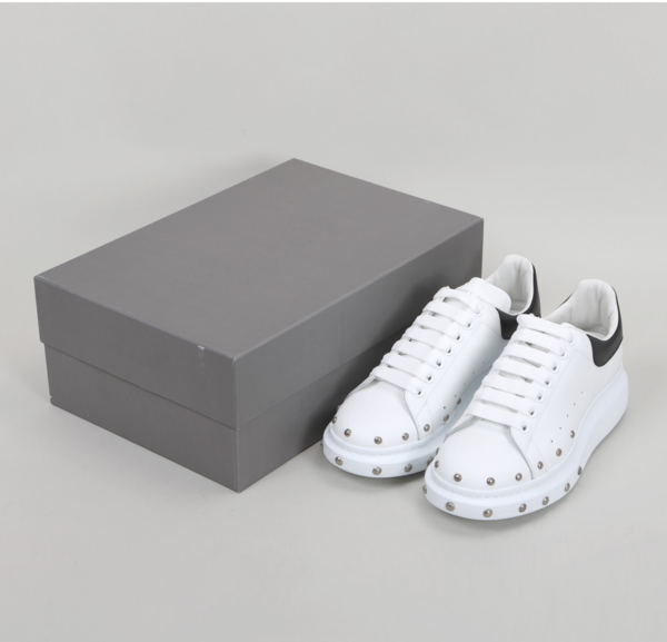 Giày Alexander McQueen Oversized Sneaker 'White Black' 476228 WHGP5 9061 - Ảnh 5
