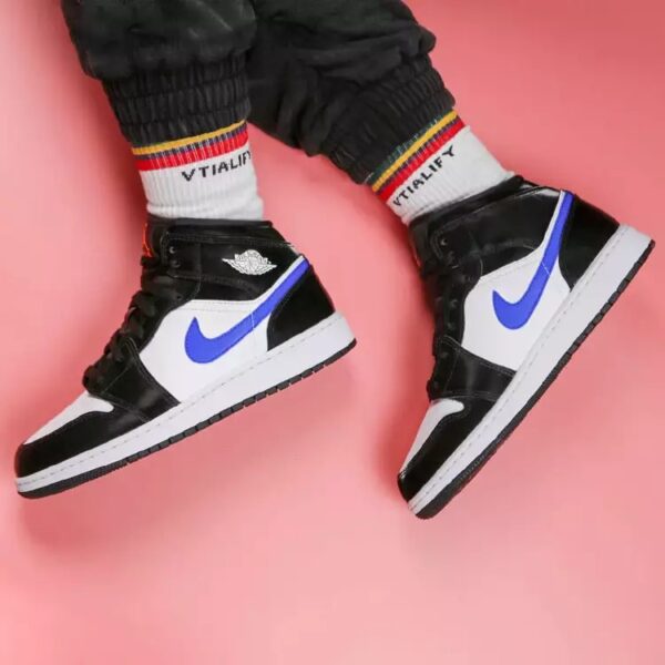 Giày Nike Air Jordan 1 Mid 'Black Racer Blue White' (GS) 554725-084 - Ảnh 2