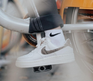 Giay Nike Air Force 1 '07 'Phantom Ivory Snakeskin' DD8959-002