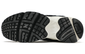 Giay New Balance 725 'Black White' ML725V