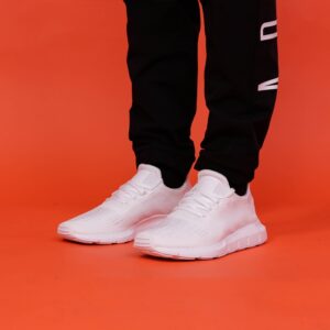 Alternative view of Giày Adidas Swift Run 'Triple White' B37725