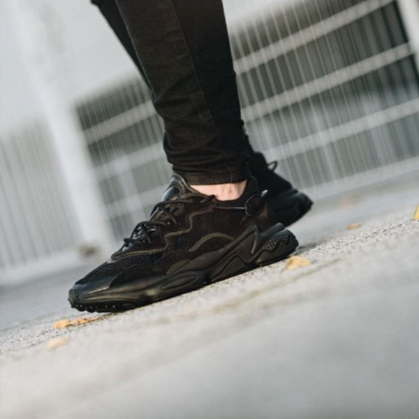 Giày Adidas Ozweego Black Carbon EE6999 - Ảnh 5