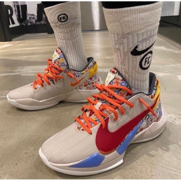 Giày Nike Zoom Freak 2 'Letter Bro' CW3162-001 - Ảnh 3