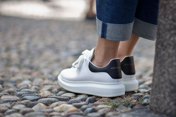 Giày Alexander McQueen Wmns Oversized Sneaker 'White Black' 553770-WHGP7-9061 - Ảnh 7