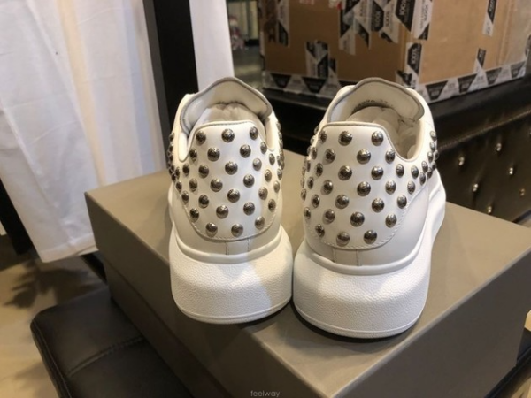 Giày Alexander McQueen Wmns Oversized Sneaker 508996 WHGP0 9000 - Ảnh 4