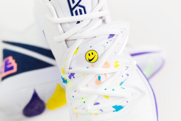 Giày Nike Kyrie 5 'Have A Nike Day' AQ2456-101 - Ảnh 6