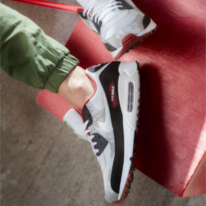 Giay Nike Air Max 90 'Social FC' DX3576-001