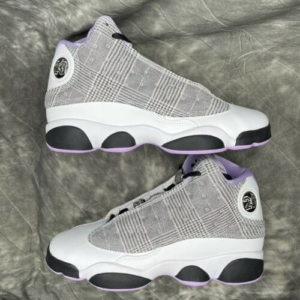 Alternative view of Giày Nike Air Jordan 13 Retro GS 'Houndstooth' DN3938-015