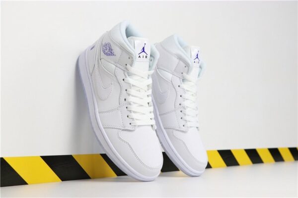 Giày Nike Air Jordan 1 Retro Mid 'White Concord' BQ6578-100 - Ảnh 10