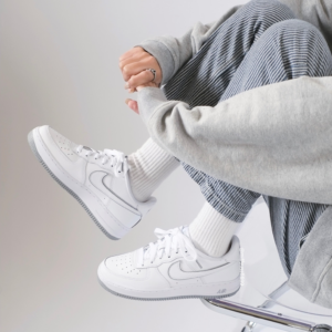 Giay Nike Air Force 1 Low GS 'White Wolf Grey' DX5805-100