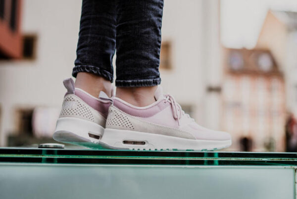 Giày Nike Air Max Thea LX 'Particle Rose' 881203-600 - Ảnh 2