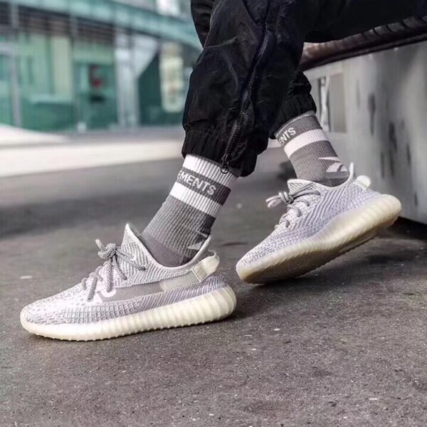 Giày Adidas Yeezy Boost 350 V2 Static Non Reflective EF2905 - Ảnh 4