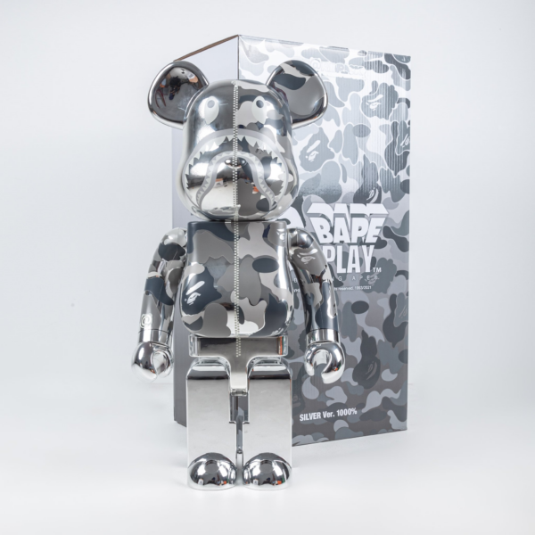 Mô Hình Bearbrick x BAPE Camo Shark Silver 1000% - Ảnh 2