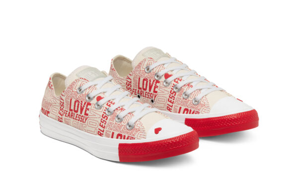 Giày Converse Wmns Chuck Taylor All Star Low 'Love Fearlessly' 567311F - Ảnh 3