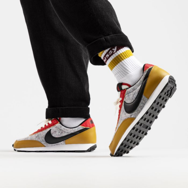 Giày Nike Wmns Daybreak QS 'Gold Suede' CQ7619-700 - Ảnh 2