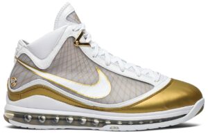 Giày Nike LeBron 7 China Moon (2020) CU5646-100