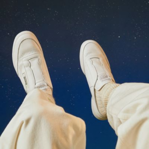 Alternative view of Giày Reebok BEAMS x Club C Laceless Mule 'White Cold Grey' GX3853