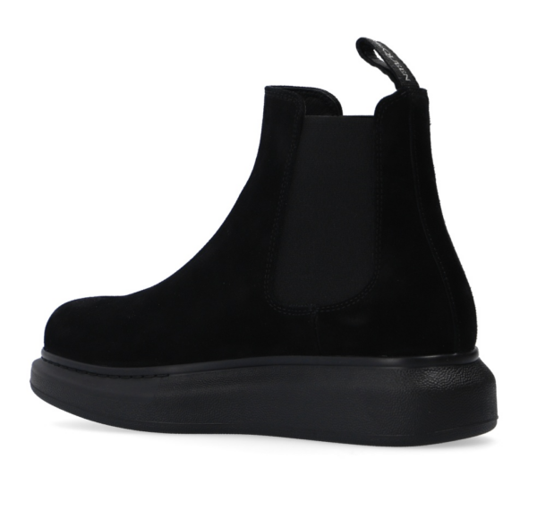 Giày Alexander McQueen Hybrid Chelsea Boot In Black Suede 586398-WHXK6-1000 - Ảnh 2