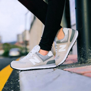 Alternative view of Giày New Balance Wmns 574 Light Grey WL574CA