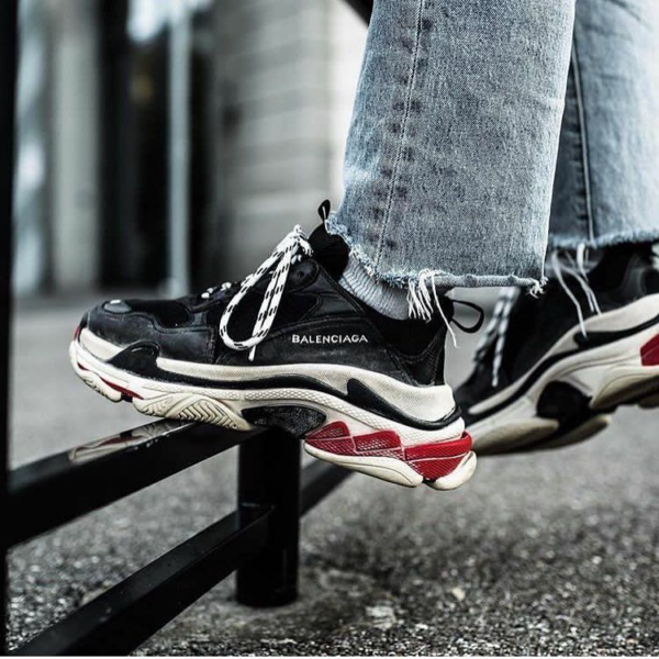 Giày Balenciaga Wmns Triple S Sneaker 'Black Red' 524037-W09O1-1000 - Ảnh 3