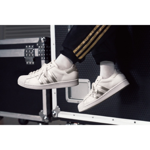Giày Adidas Superstar 'White Silver Metallic' FX2329 - Ảnh 6