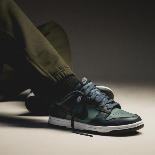 Giay Nike Dunk Low Premium 'Armory Navy' DR9705-300
