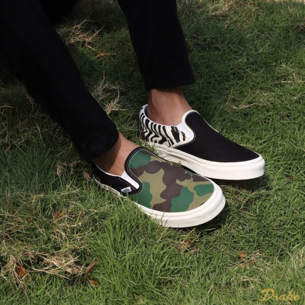 Giày Vans Classic Slip-On 'Mismatch Zebra Camo' VN0A4U38WS8 - Ảnh 2