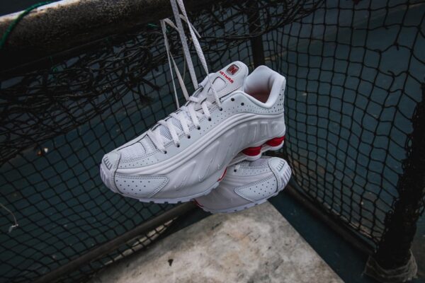 Giày Nike Shox R4 Neymar Jr Platinum Tint BV1387-002 - Ảnh 3