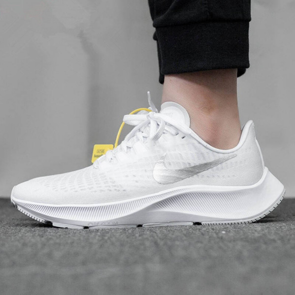 Giày Nike Wmns Air Zoom Pegasus 37 'White Metallic Silver' BQ9647-101 - Ảnh 4