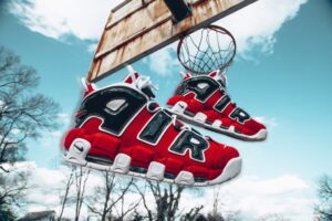 Alternative view of Giày Nike Air More Uptempo 'Bulls' 2021 921948-600