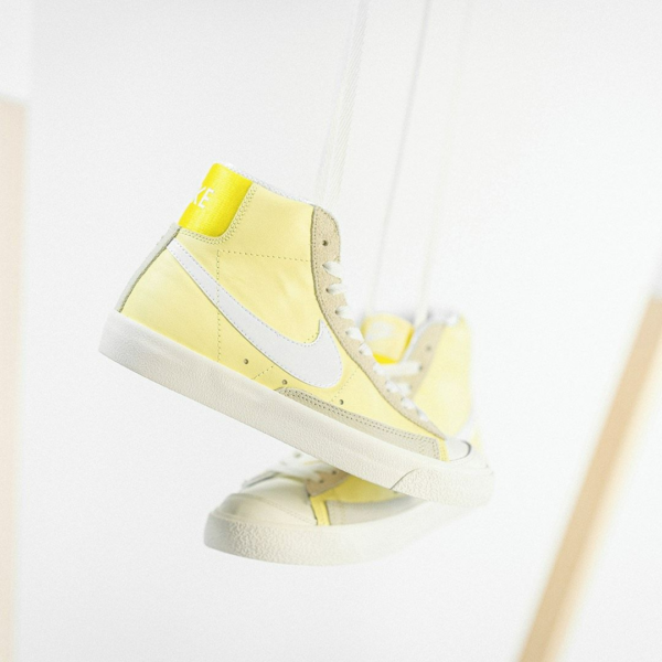Giày Nike Wmns Blazer Mid '77 'Bicycle Yellow' CZ0363-700 - Ảnh 2