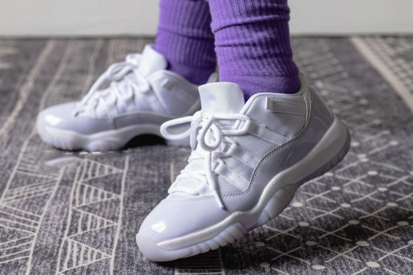 Giày Nike Air Jordan 11 Retro Low 'Pure Violet' AH7860-101 - Ảnh 6