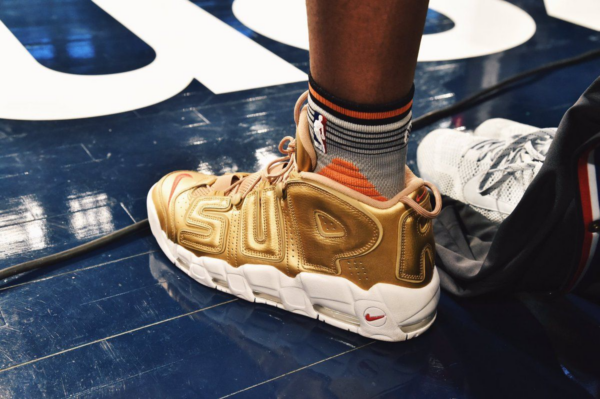 Giày Nike Supreme x Air More Uptempo 'Metallic Gold' 902290-700 - Ảnh 4