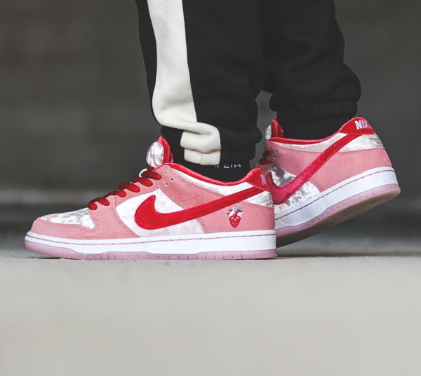 Giày Nike StrangeLove x Dunk Low SB 'Valentine's Day' CT2552-800 - Ảnh 6